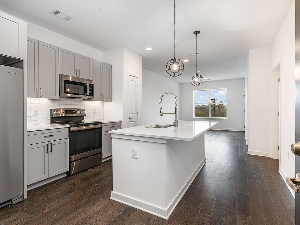 1st image of 1677 54th Ave N #227