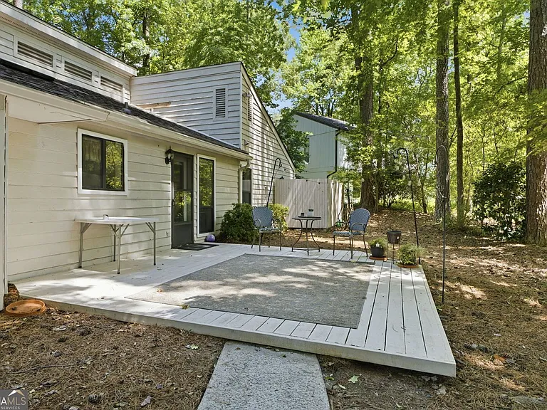 505 Summerhill Pl — Photo 24