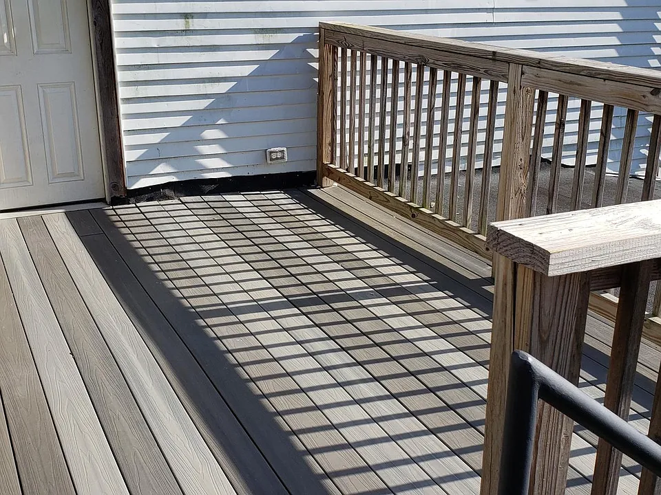 Side entrance off the Deck