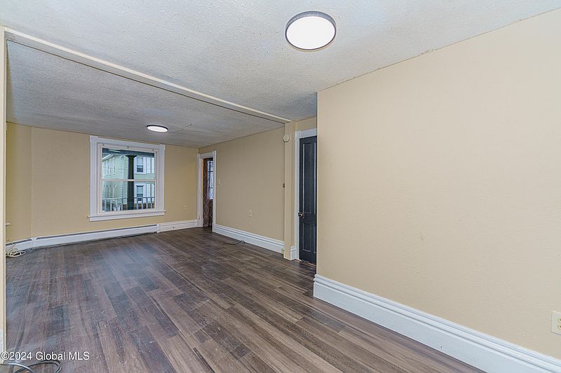 5th image of 58 Continental Avenue