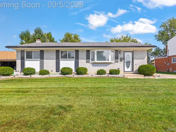 29204 Alvin St, Garden City, MI 48135