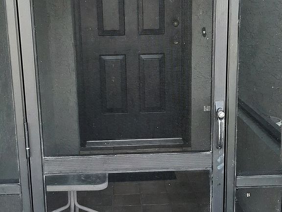 Front door/breezeway