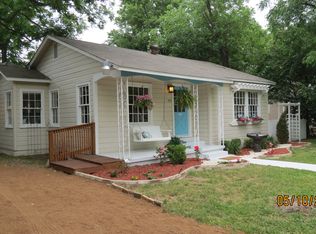 908 Fisher St, Taylor, TX 76574
