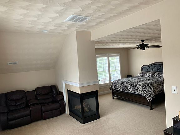Master Bedroom Sitting Area