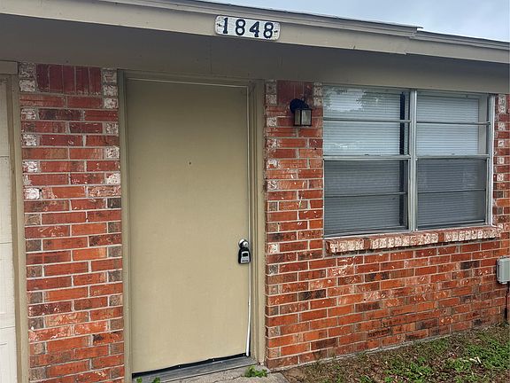 3rd image of 1848 Coral Rd