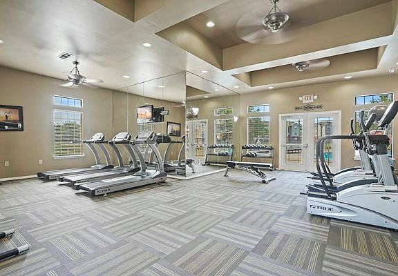 3rd image of 9777 N Council Rd APT 1512