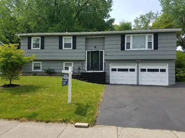 141 Eaton Rd, Rochester, NY 14617
