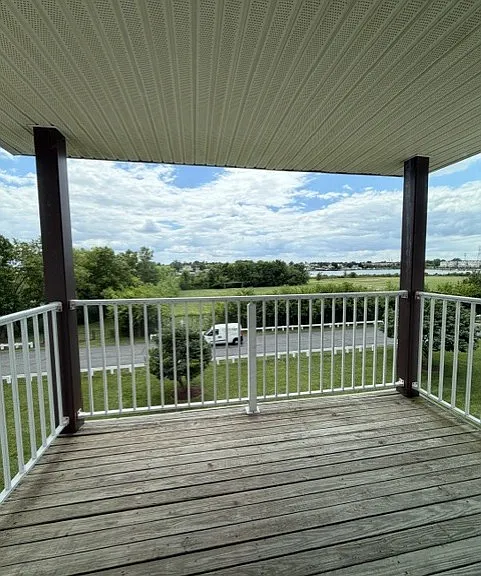 Key Landing — Photo 17