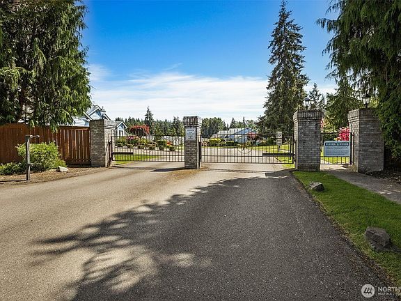 2nd image of 11316 88th Avenue E