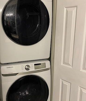 4th image of 851 W 4th St Unit 9