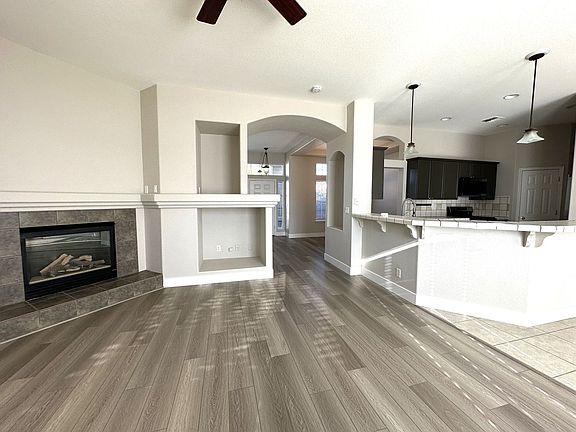 5th image of 7409 Sansol Dr