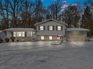 149 Parker Ln, Tallmadge, OH 44278