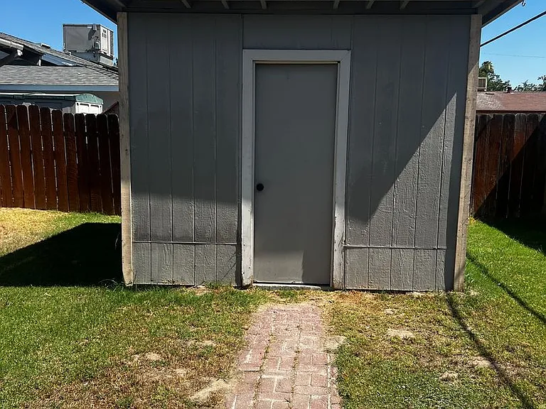 1065 Lassen Dr — Photo 28