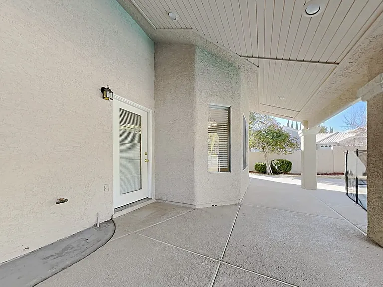 2300 Loggerhead Rd — Photo 10