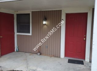 119 W 3rd St APT 9, Onaga, KS 66521