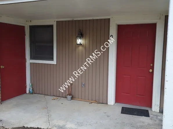 119 W 3rd St, Onaga, KS