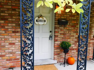 2334 W 14 Mile Rd #11, Royal Oak, MI 48073