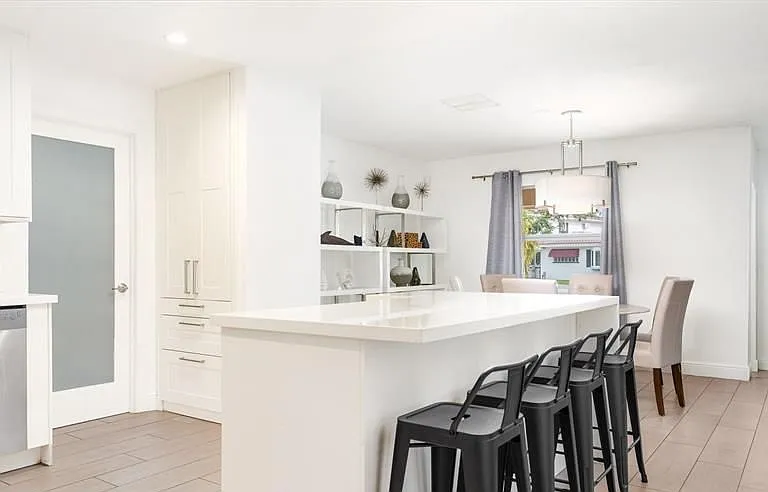 Kitchen island