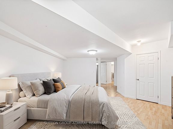 5th image of 452 Athabasca Dr #Basement