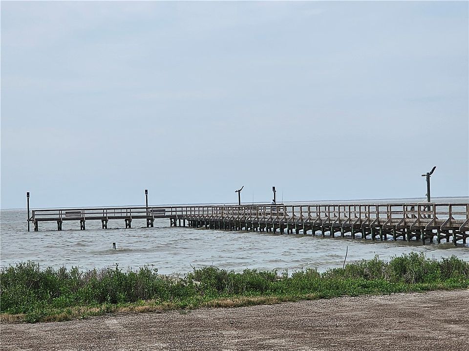 1st image of 227 Palmetto Point Rd