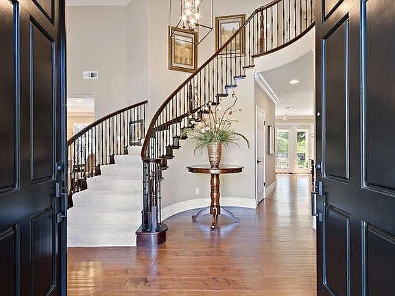 5th image of 156 Alta Vista Way