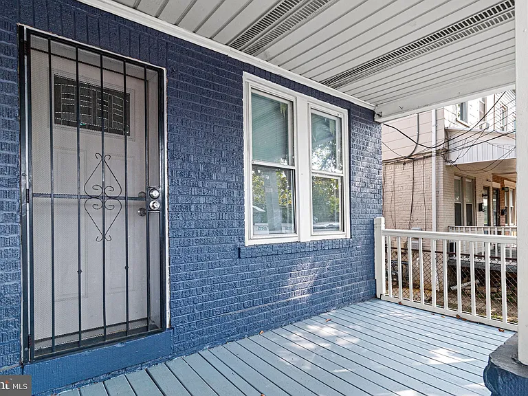 1344 Princeton Ave — Photo 5
