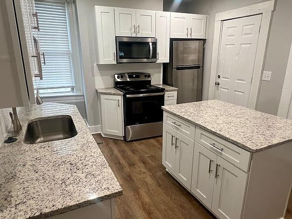 3rd image of 1036 Fair Ave