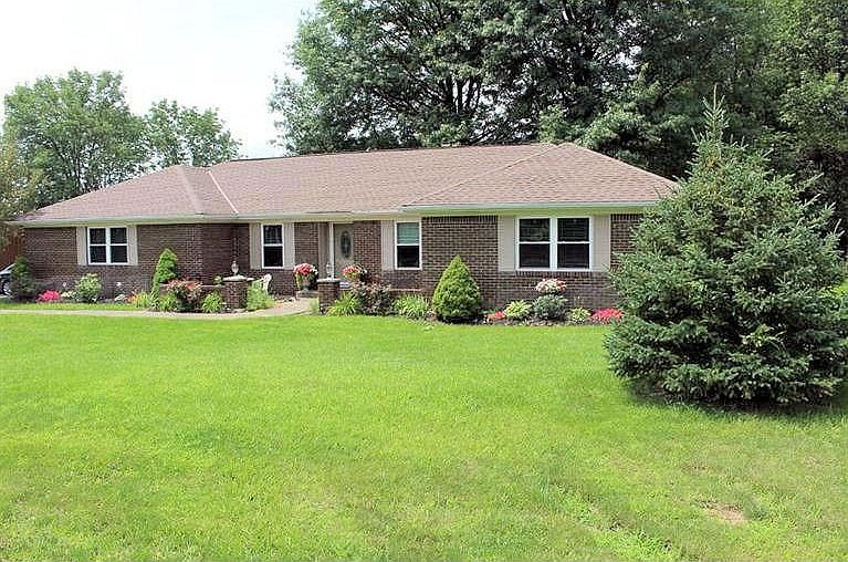 1st image of 19907 Elm Dr