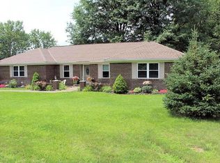 19907 Elm Dr, Lawrenceburg, IN 47025