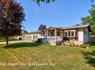 4566 W Lewis Dr, Bay City, MI 48706