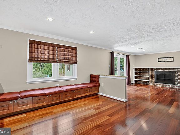 5th image of 2769 Pinewood Dr