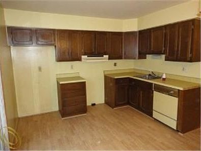5th image of 29200 Brittany Dr