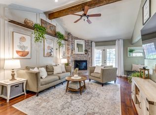 313 Pecan St, Azle, TX 76020