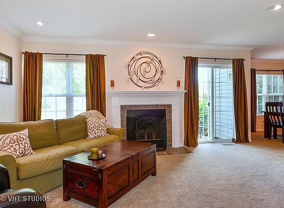 4th image of 2744 Borkshire Ln #2744