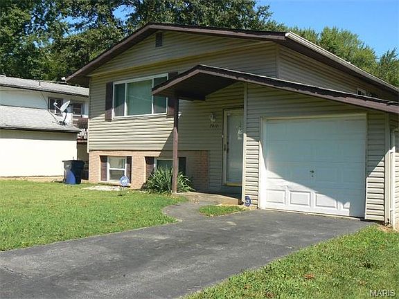 2nd image of 7411 Blanding Dr