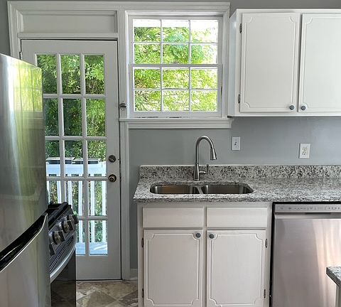 4th image of 1260 Conway Rd