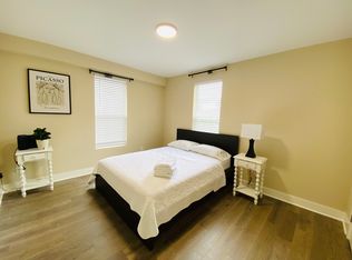 2278 Summit St, Columbus, OH 43202