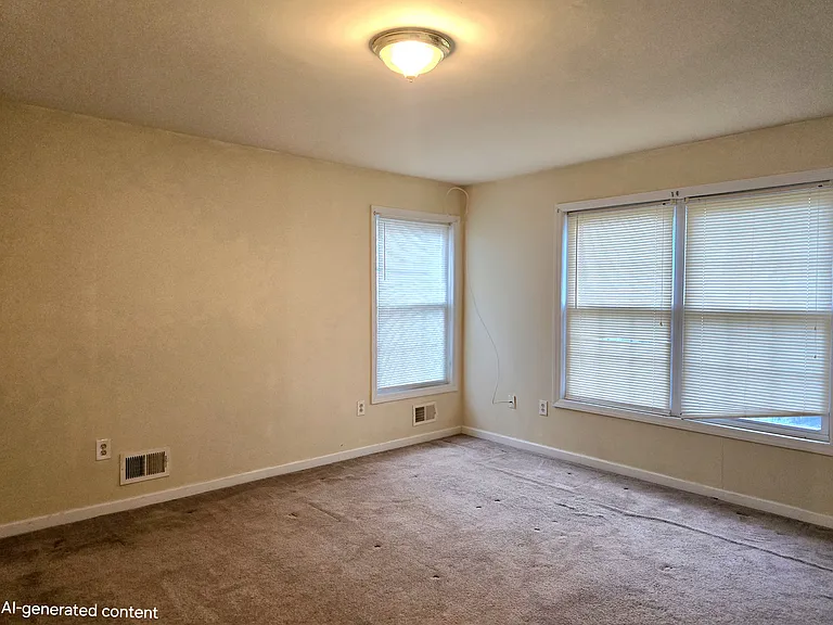 168 N 16th St #168 — Photo 17