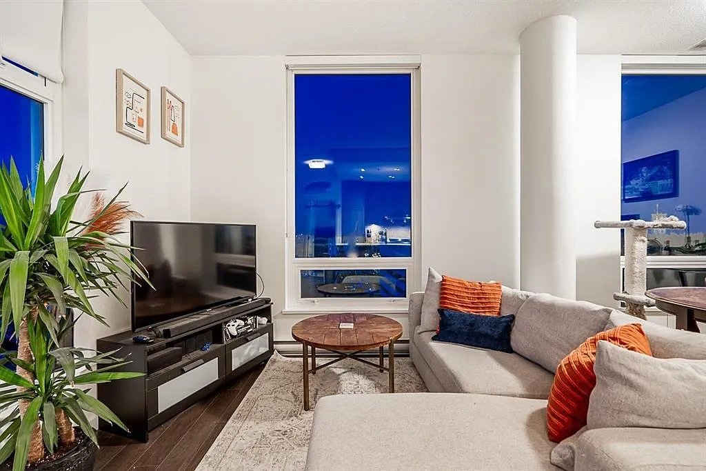 2 bed, 938 sqft, $3,200 — Photo 2