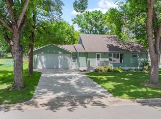 185 E Prairie St, Cottonwood, MN 56229