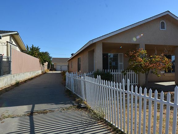 2nd image of 3965 E Marcus Ave