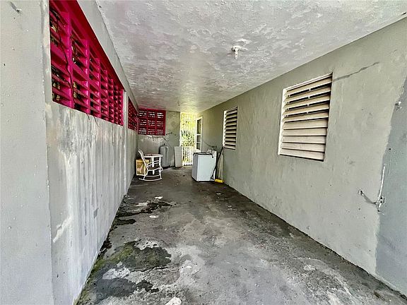2nd image of 233 Bo Cienaga Alta Malpica