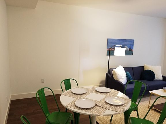 4th image of 3233 Clay St #5