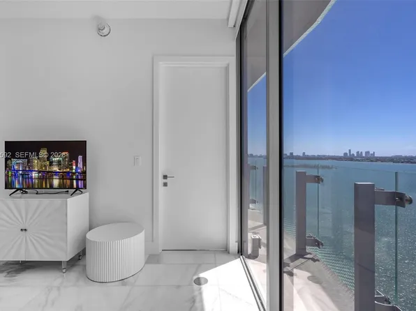 700 NE 26th Ter #1604, Miami, FL 33137