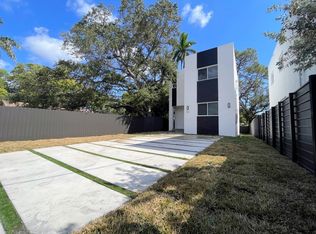 536 NW 13th Ave, Fort Lauderdale, FL 33311