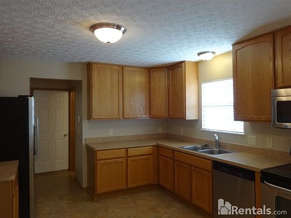 4th image of 1274 Poplar Creek Ct