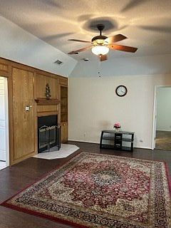 2nd image of 1613 Kansas Ave