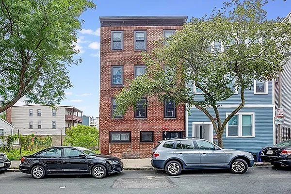 69 Cottage St #3 — Photo 11