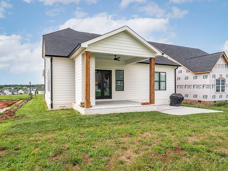 28 Suntan Ct — Photo 3