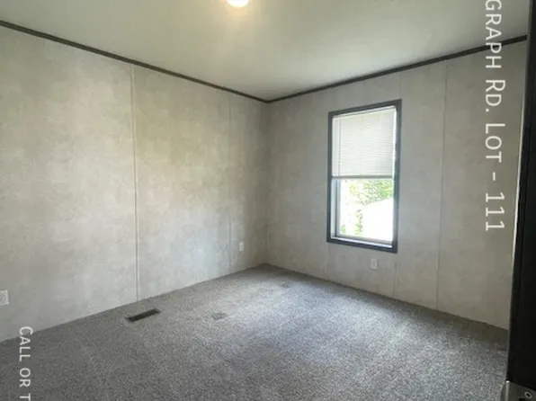 20665 Telegraph Rd Trailer 111, Trenton, MI 48183